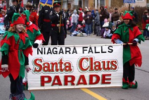santa_claus_parades_niagara_weinkeller_niagarafalls